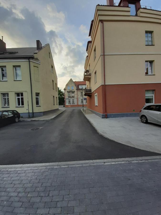 Cosy Park Apartment, Free Parking, Self-Check-In Klaipeda Bagian luar foto